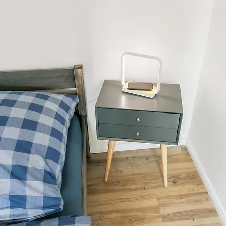 Апартаменты Wohlfuehlwohnung Im Zentrum Mit 24-7 Self Check-in, Wlan & Smart Tv Киль