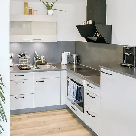 Apartment Wohlfuehlwohnung Im Zentrum Mit 24-7 Self Check-in, Wlan & Smart Tv Kiel