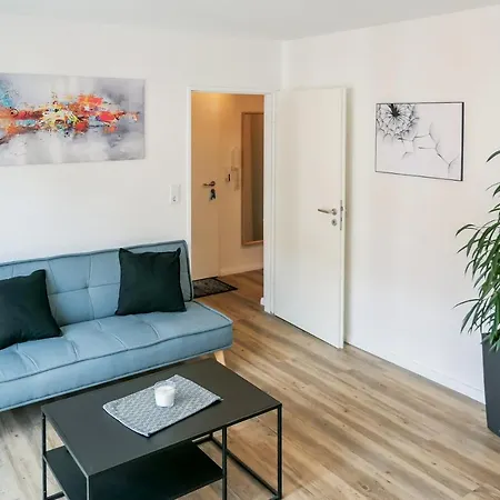 Wohlfuehlwohnung Im Zentrum Mit 24-7 Self Check-in, Wlan & Smart Tv Киль