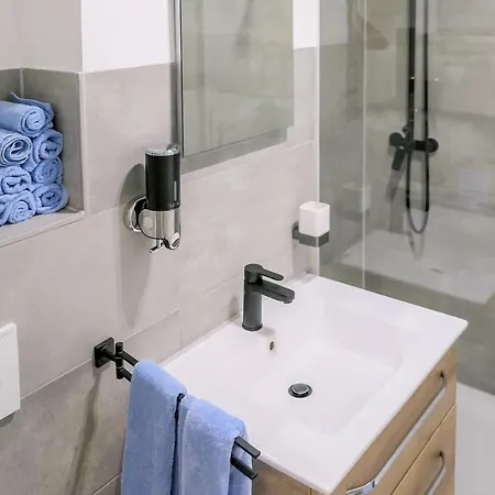 Wohlfuehlwohnung Im Zentrum Mit 24-7 Self Check-in, Wlan & Smart Tv