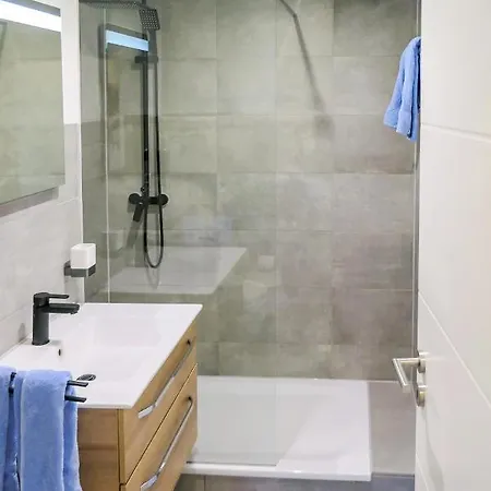 Wohlfuehlwohnung Im Zentrum Mit 24-7 Self Check-in, Wlan & Smart Tv Апартаменты Киль